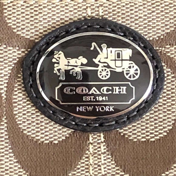 Coach Wristlet - Picture 2 of 5